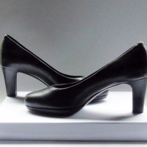 Rockport Black Leather Totalmotion, Trutech Heels Size 5.5 Unworn